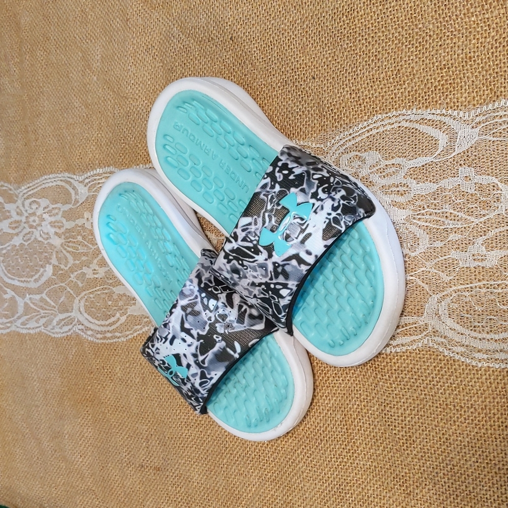 Under Armour Kid's Playmaker Slides Sz 12K, Aqua/Black/White, Good Condition